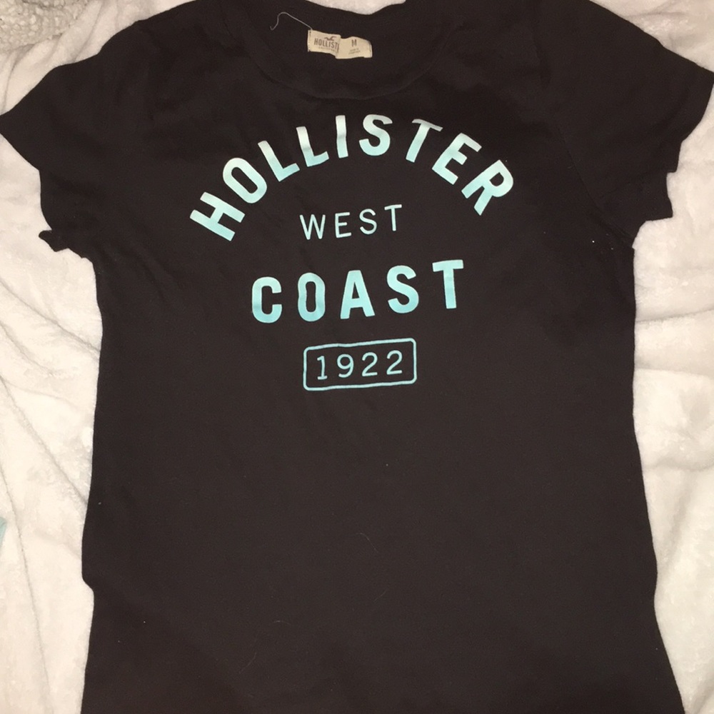 Hollister Tee shirt